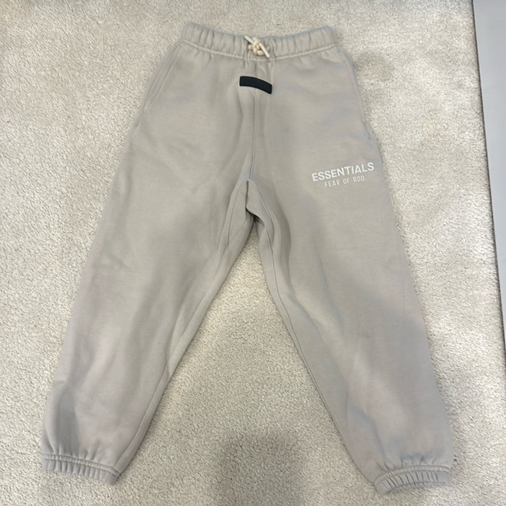 Essentials joggers boys